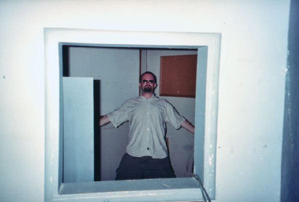Sleastack in the abandonded mall.